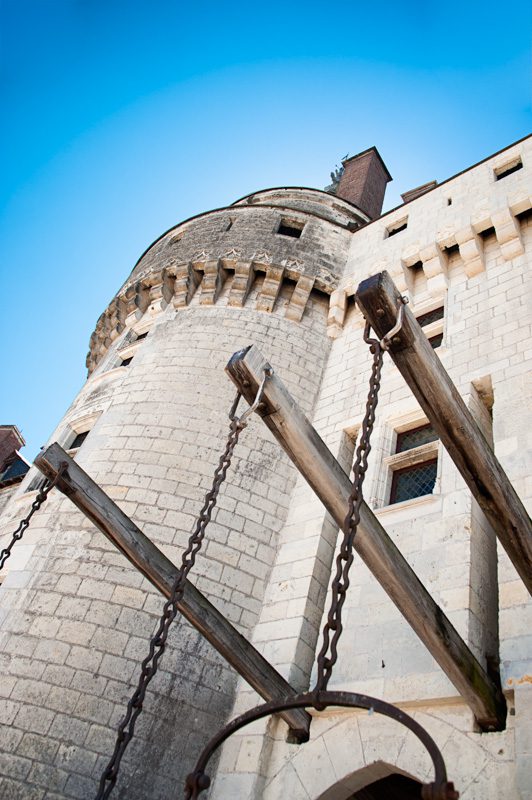Le point de vue en photographie-contre-plongée-herse de château