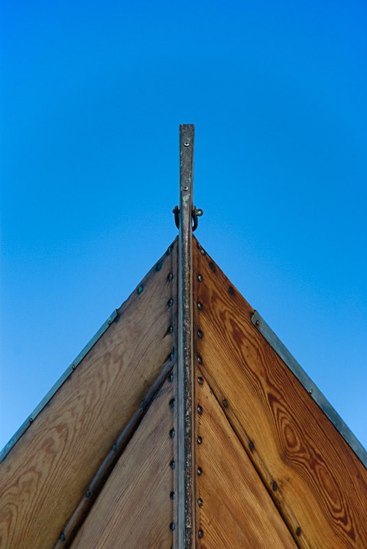 Le point de vue en photographie-contre-plongée-proue d'un voilier